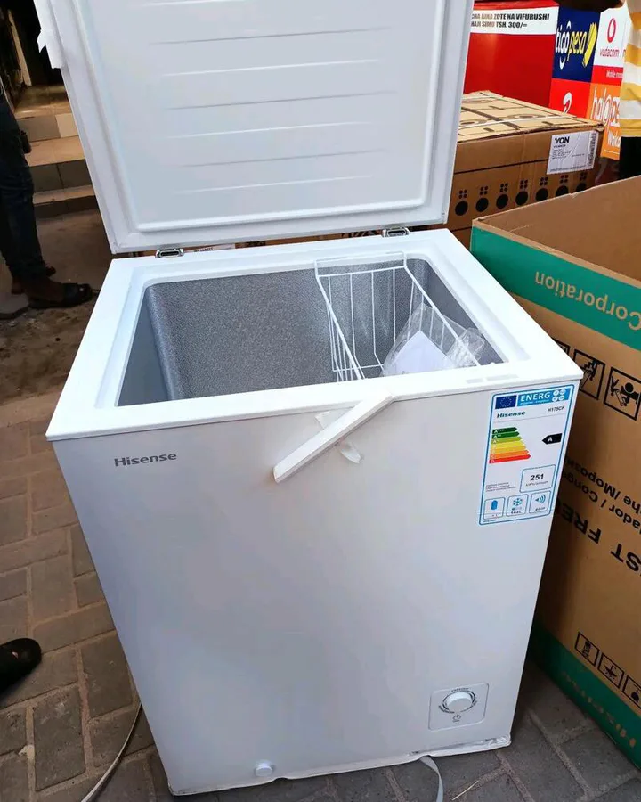 Hisense H175cf Chest Freezer view 3